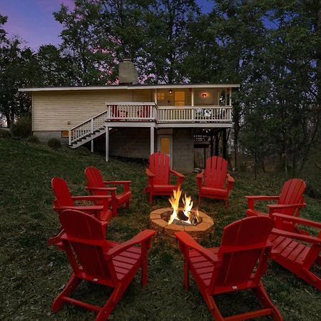 Harpers Ferry Cabin Hot Tub, Deck, Fire Pit, Wifi Экстерьер фото