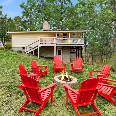Harpers Ferry Cabin Hot Tub, Deck, Fire Pit, Wifi Экстерьер фото