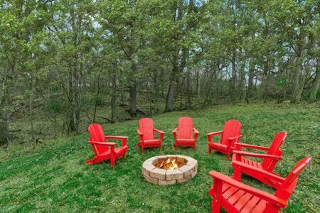 Harpers Ferry Cabin Hot Tub, Deck, Fire Pit, Wifi Экстерьер фото